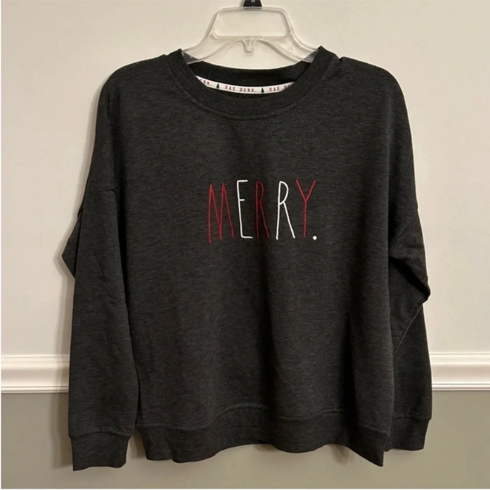 Women’s Rae Dunn Charcoal Grey Sweatshirt with Ankle Socks Size Small - Picture 2 of 11